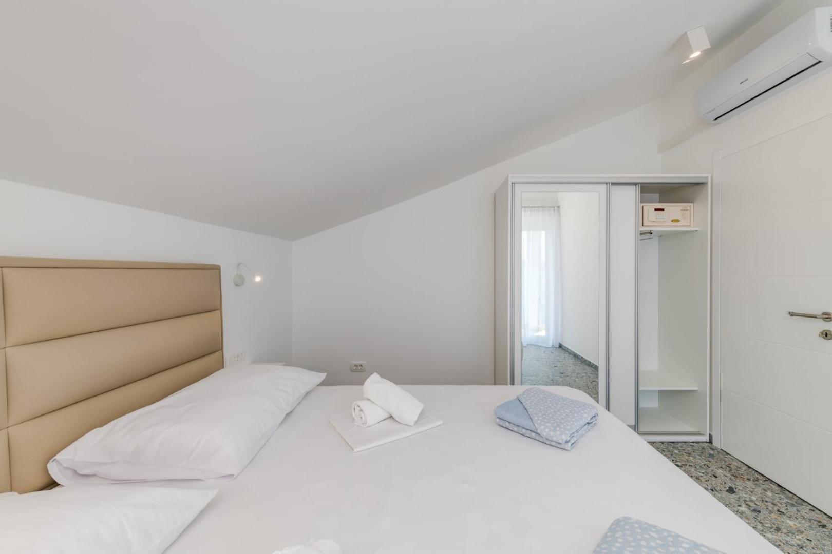 Deluxe Seaview Villa Kennedy III Mimice Kültér fotó